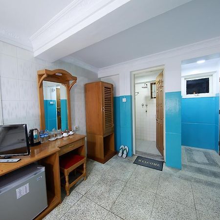 Hotel Venus Mandalay Ngoại thất bức ảnh