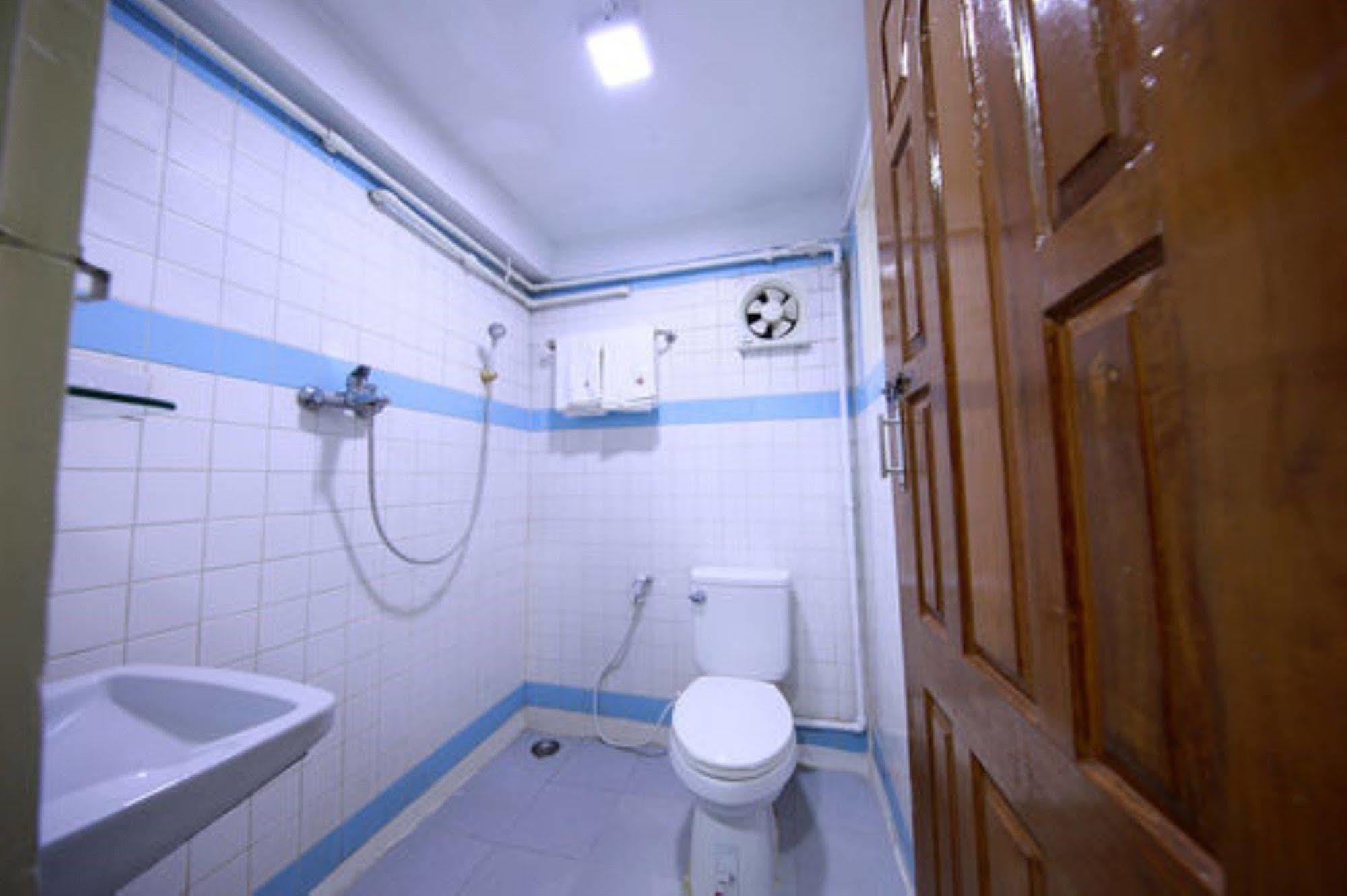 Hotel Venus Mandalay Ngoại thất bức ảnh
