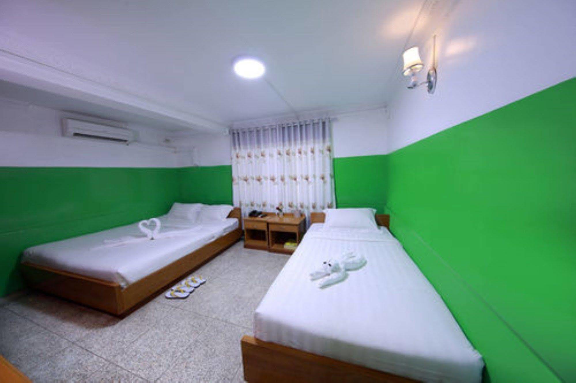 Hotel Venus Mandalay Ngoại thất bức ảnh